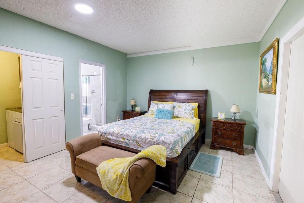Private Suite In North Miami North Miami Beach Exteriör bild